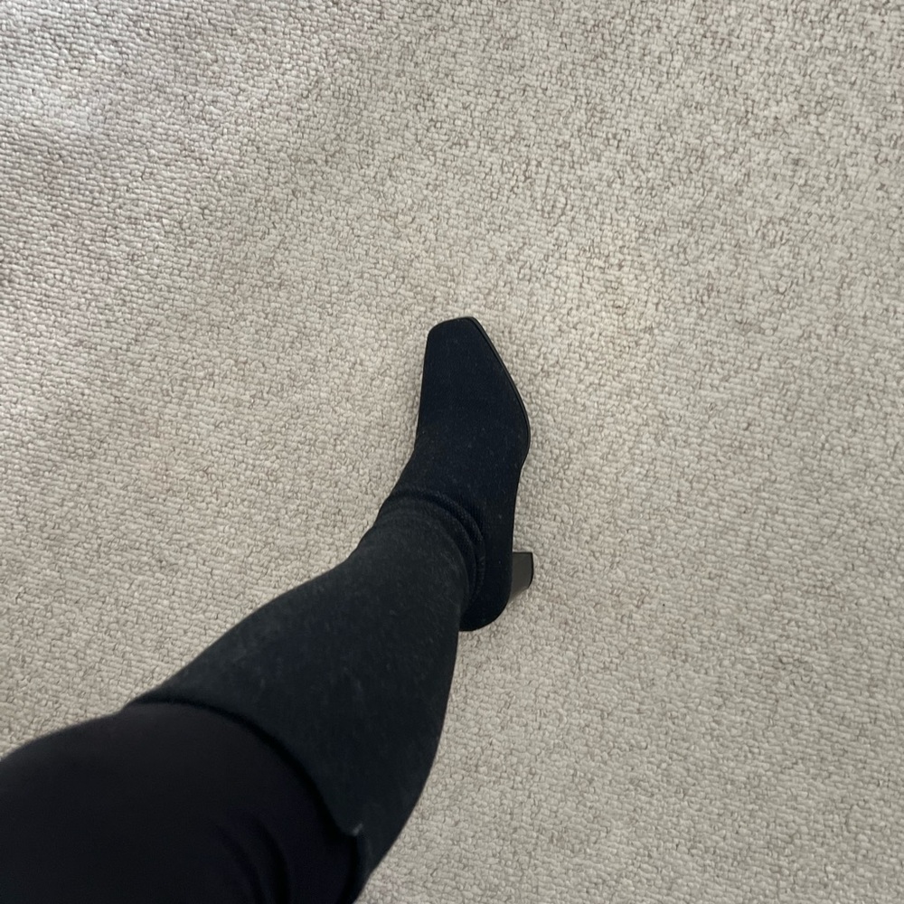 Cosy Island Heeled Boots Size 10
